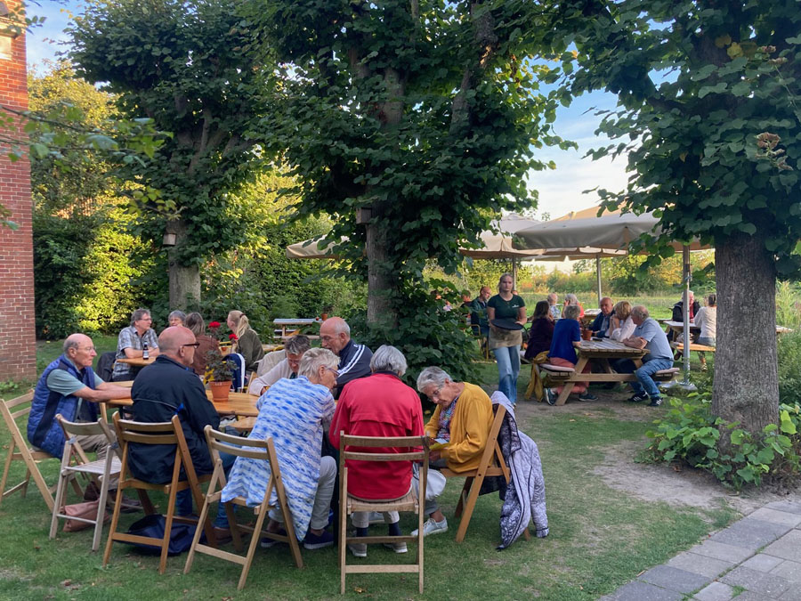 4l Mijn dorp mijn toekomst – buiten eten