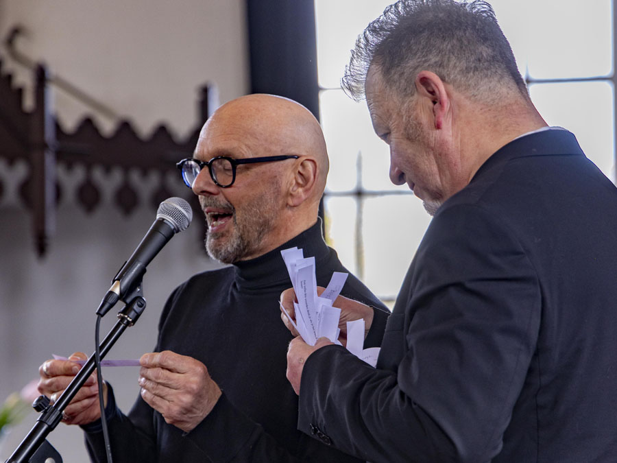 4q Dichter op het Hogeland middag – Jan Kuiper en Louis Stiller Hogelandgedicht2 – fotograaf Jaap Hoekzema
